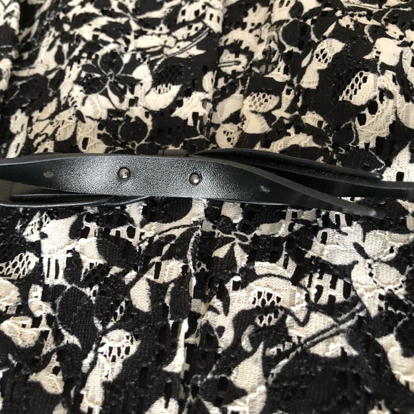 LUXE by CARMEN MARC VALVO Lace Floral Dress - Picture 10 of 16